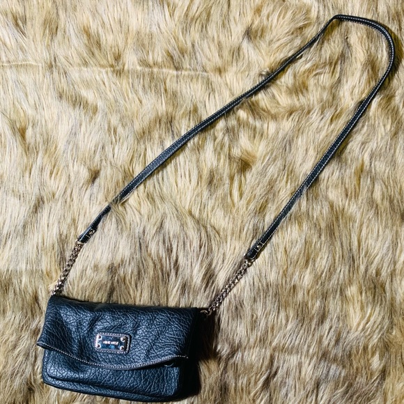 ๐ CUTE AND PRACTICAL NINE WEST CROSSBODY BAG - Picture 2 of 13
